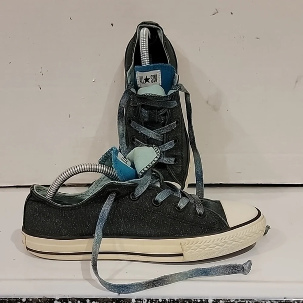 CONVERSE DARK BLUE‎ SPARKLE DOUBLE TONGUE SNEAKERS (sz 3)